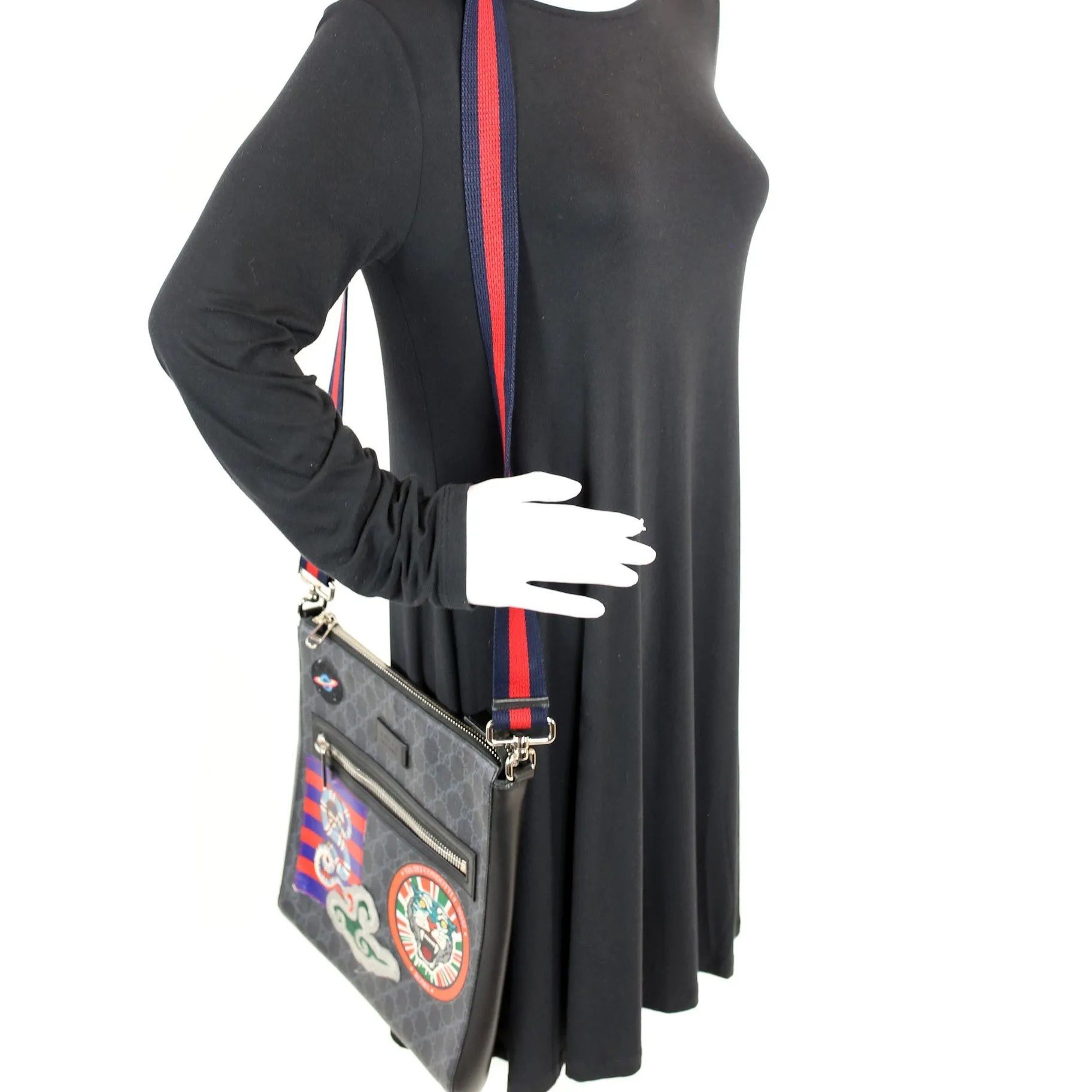 474137 GG Supreme Night Courier Messenger