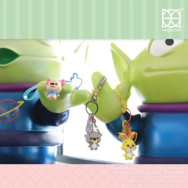 HEROCROSS - HKB#001 Winnie the Pooh & Friends Standing Post Keychain