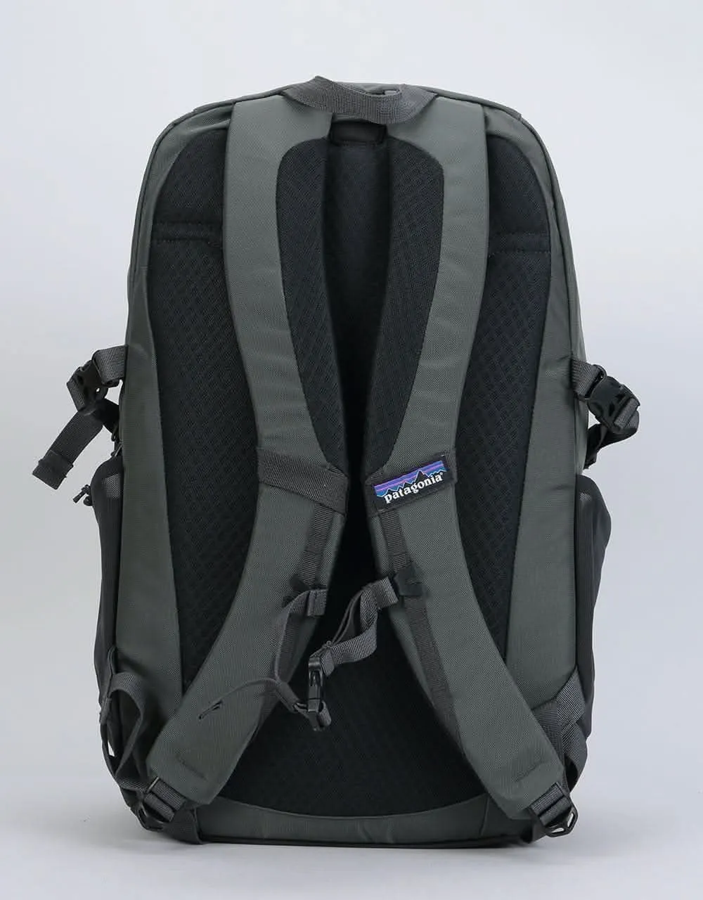 Patagonia Refugio Pack 28L Backpack - Forge Grey/Textile Green